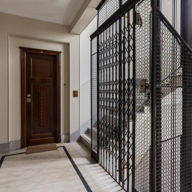 Tu Lugar en el Corazón de Recoleta - Apartamento de 2 dormitorios - 19