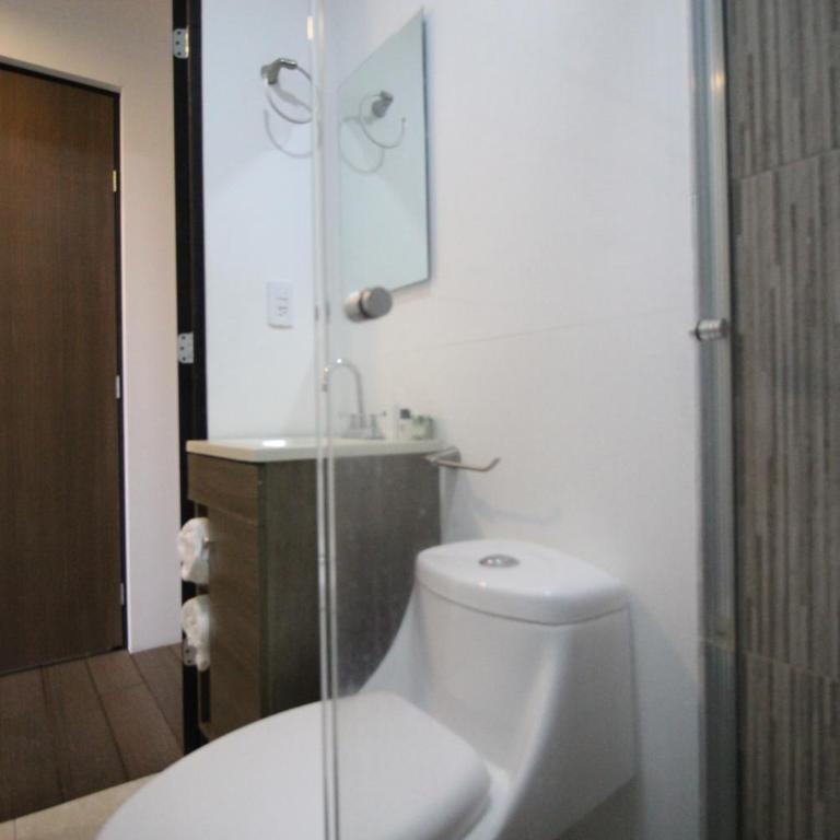 Singular Sócrates - Double Room with Private Bathroom - 18