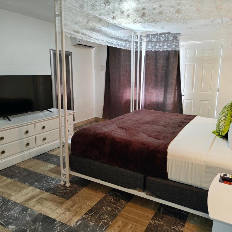 Pok Ta Pok Hotel - Double Room - 7