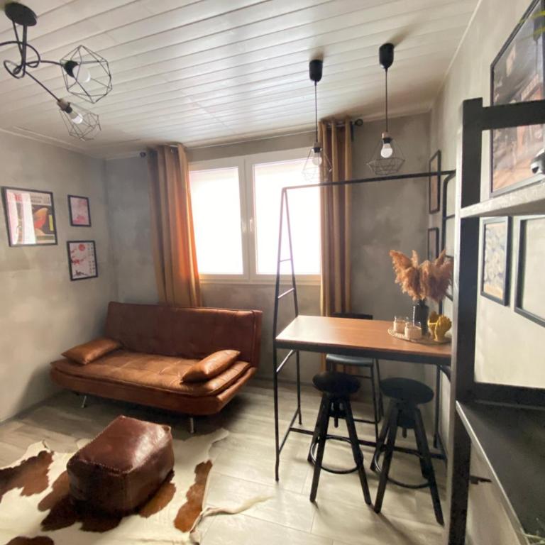 Insomnia Alicante apartment with private patio - One-Bedroom Apartment - 5