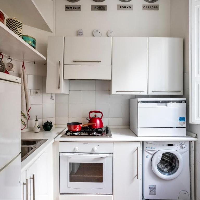 Your nest with wooden ceilings in Monti - Appartamento con 1 Camera da Letto - 11