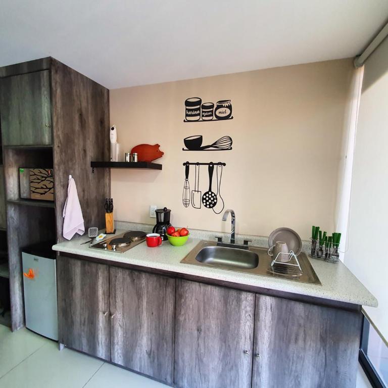 S04 SUITE KING Premium TEC CEM con Cocineta WiFi Balcón Parking Terraza - Apartamento de 1 dormitorio - 20