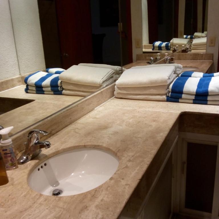 Mayan Vidanta departamento 2 recámaras 2 baños SERVICIO DE PLAYA - Familienzimmer mit Balkon - 8