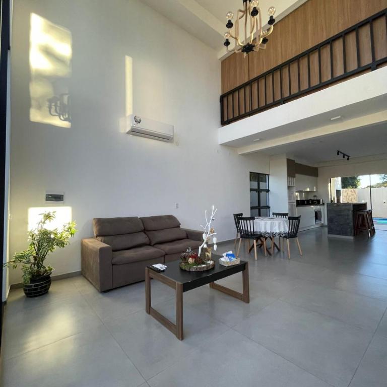 Loft Moderno con Piscina Privada en Encarnación - Villa de 2 dormitorios - 34