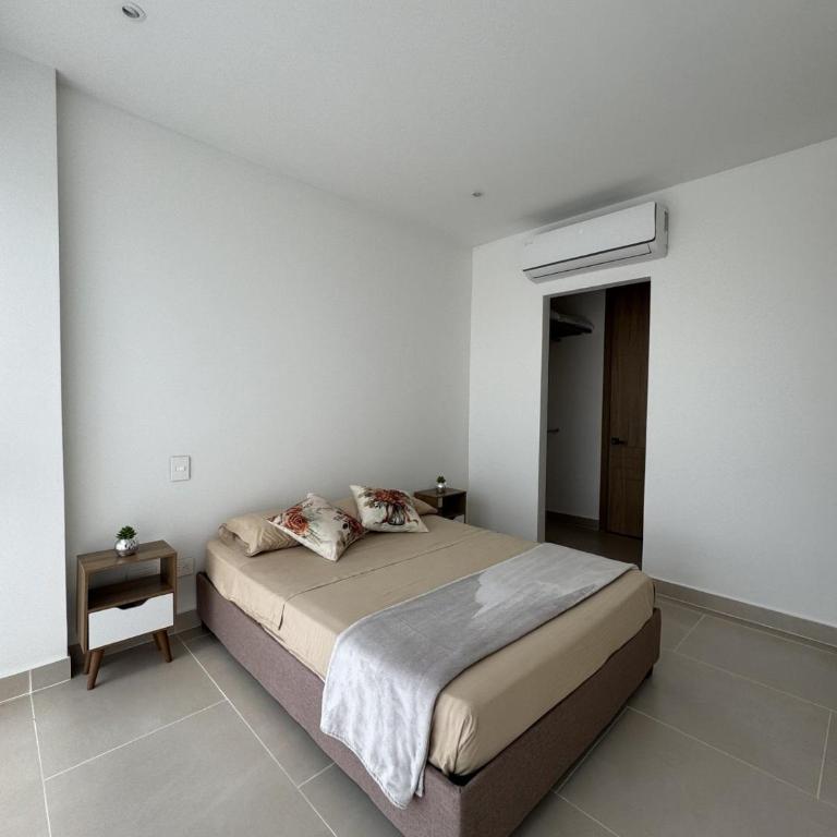 U-GO Baia Kristal: Modern Oasis in Cartagena - Deluxe Two-Bedroom Apartment with Garden View - 38