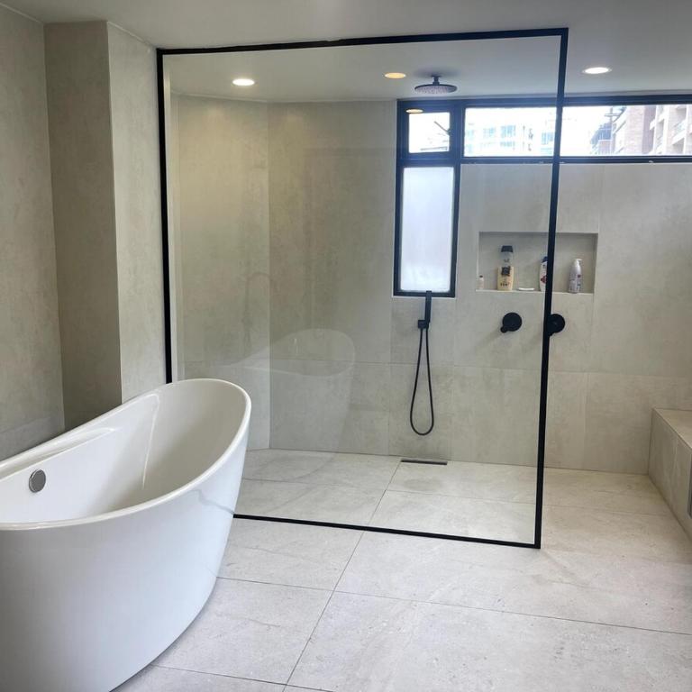 Apartamento con grandes espacios - Apartamento de 3 dormitorios - 4