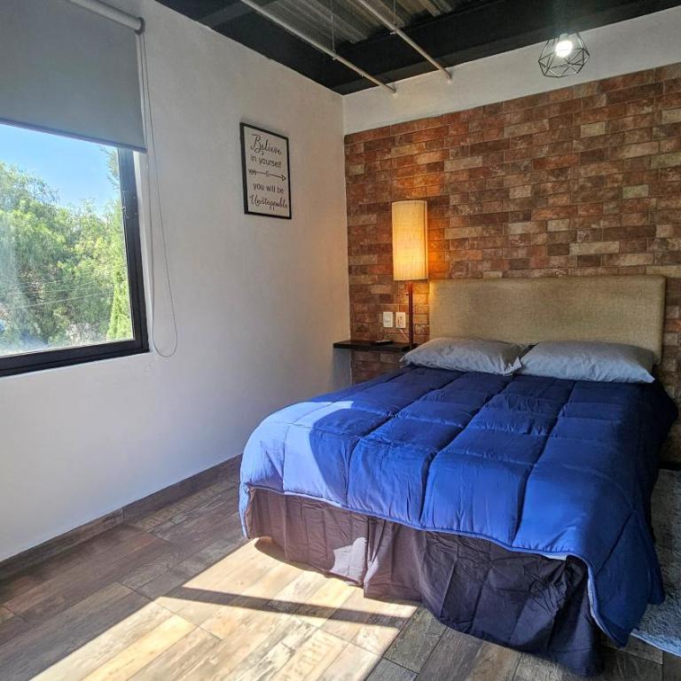 R09 STUDIO CORNER at ITESM CEM Full Services, Shared-Kitchen, Fridge ,Laundry, Smart TV, Parking, Balcony - Double or Twin Room with Private Bathroom - 1