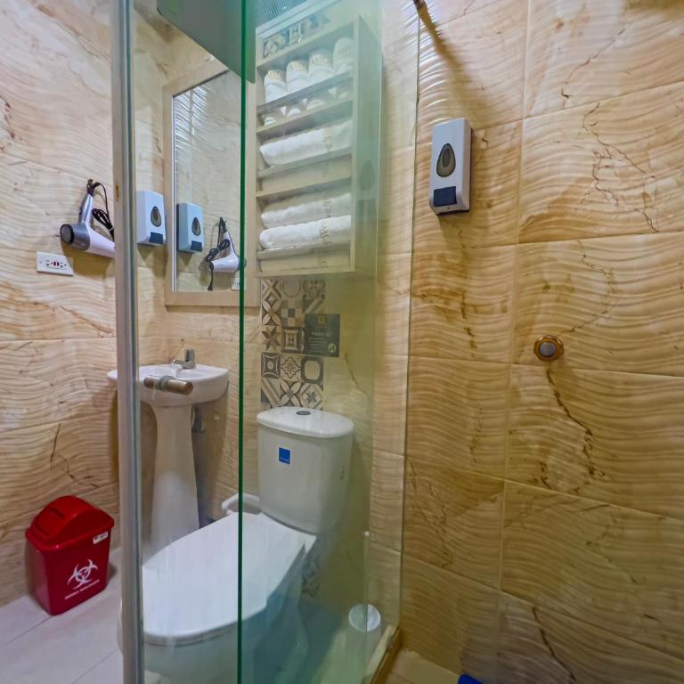 AMGE's - Two-Bedroom Apartment - 5