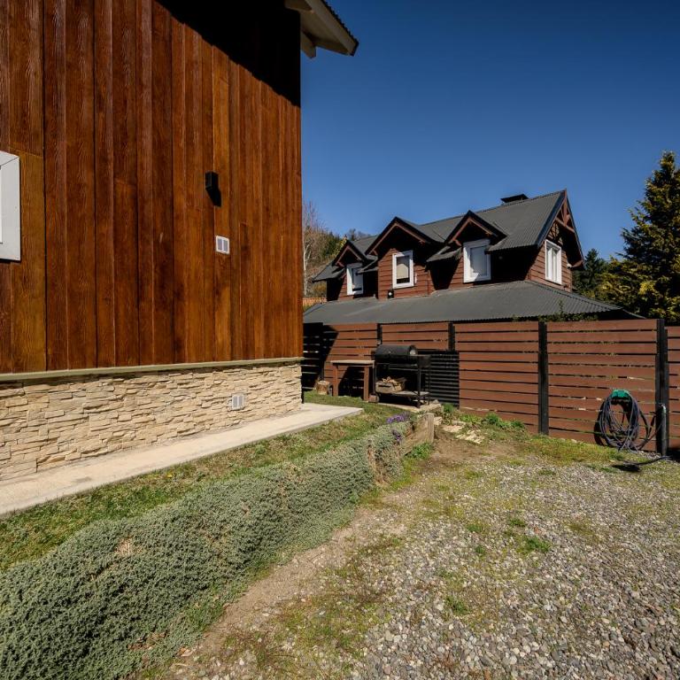 Cozy Mountain Cabins 5 min from Downtown SMA-CM by Apartments Bariloche - Casa de 2 dormitorios - 12