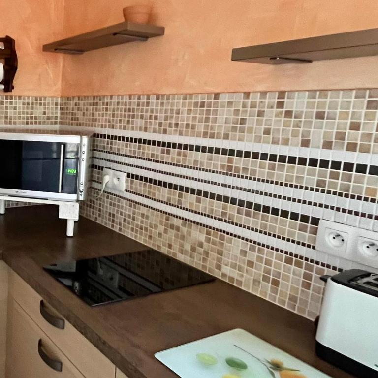 Studio confortable avec parking au centre-ville - FR-1-716-78 - Studio - 3