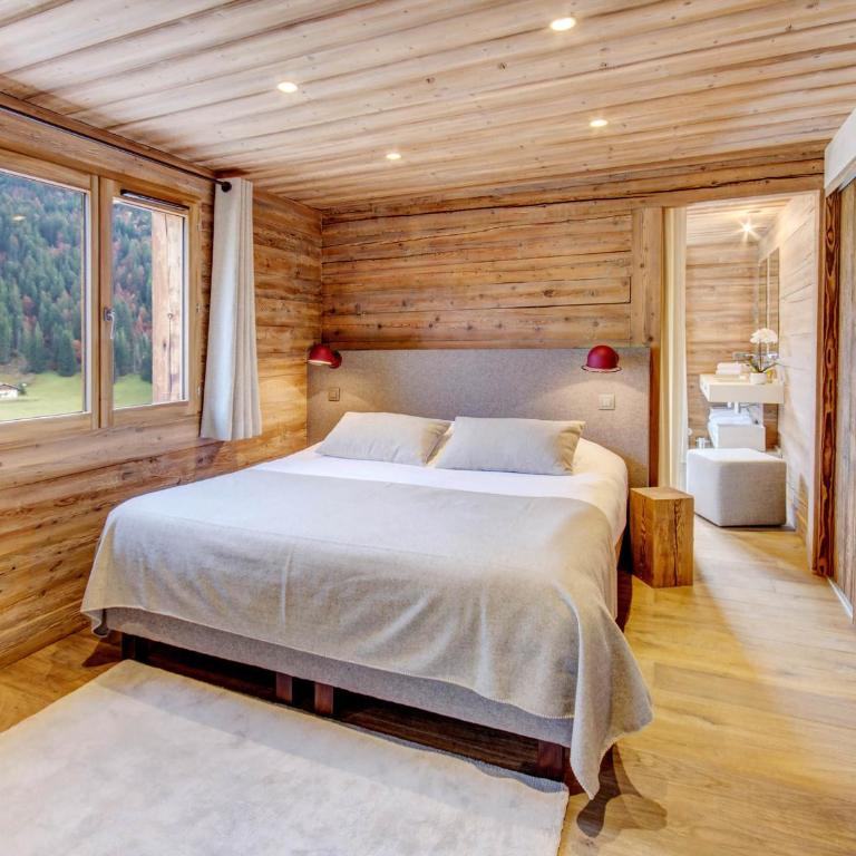 Chalet 5★, 15 pers, piscine intérieure, vue montagnes, 7 ch, terrasse, animaux acceptés - FR-1-304-299 - Chalet - 5