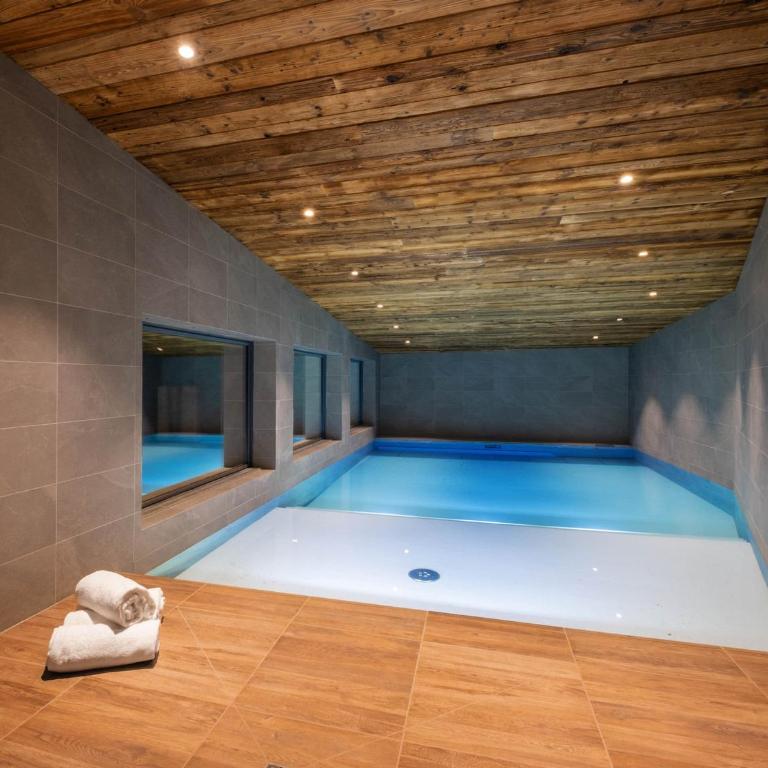 Chalet 5★ pour 15 pers, sauna, 300m pistes - FR-1-304-300 - Chalet - 5