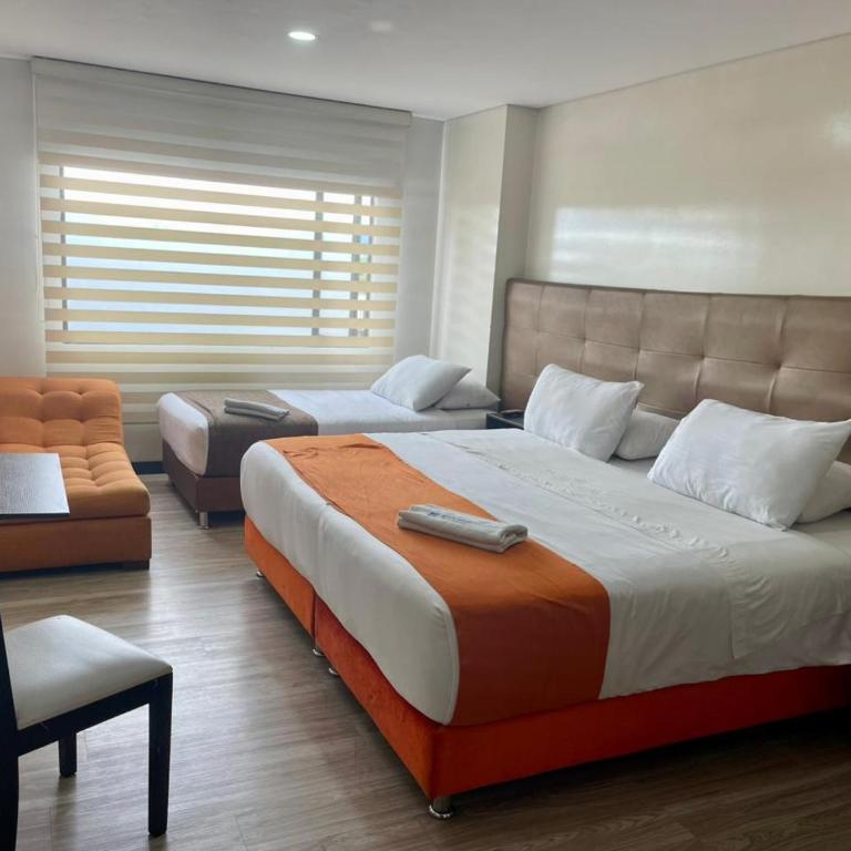 Hotel Business Center International - Habitación Doble - 2 camas - 7