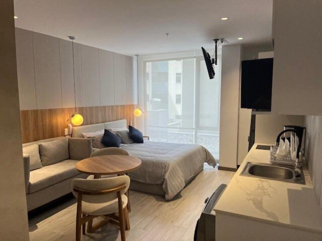 Coral Studio New Private Comfy - One-Bedroom Apartment - 16
