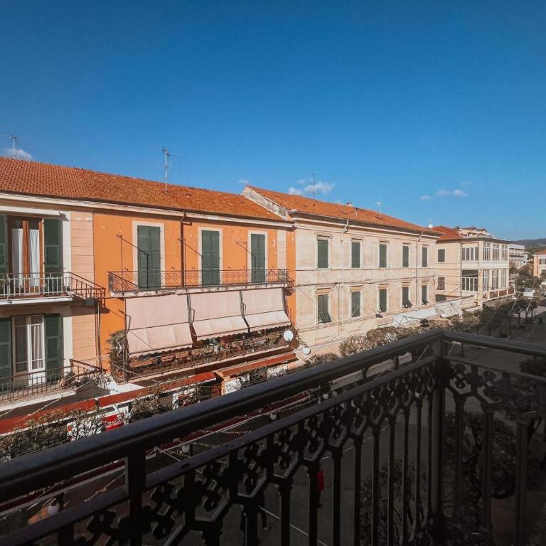 Bilocale Romantico centrale + parking - Appartamento con 1 Camera da Letto - 3