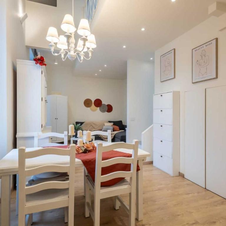 Bilocale Romantico centrale + parking - Appartamento con 1 Camera da Letto - 13