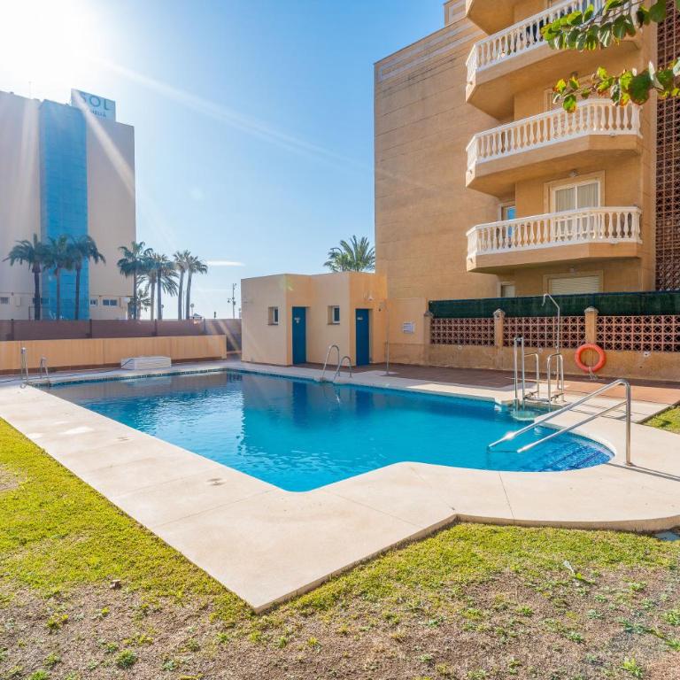 Beachfront Apartment with Pool & Sea View Terrace, Guadalmar Málaga - Apartamento de 3 dormitorios - 38