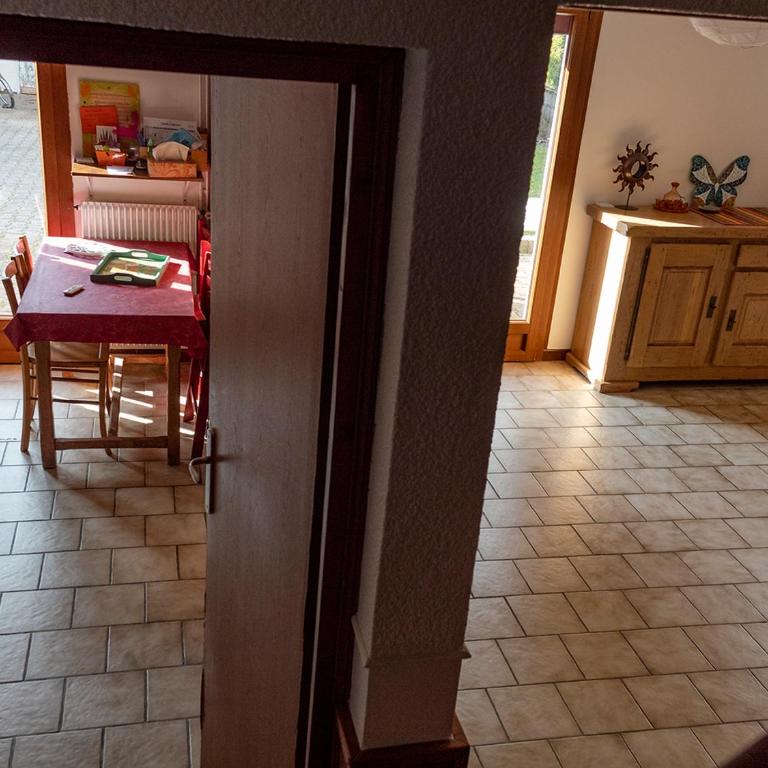 House with garden and parking 1 min from Grenoble - Maison de Ville 2 Chambres - 18