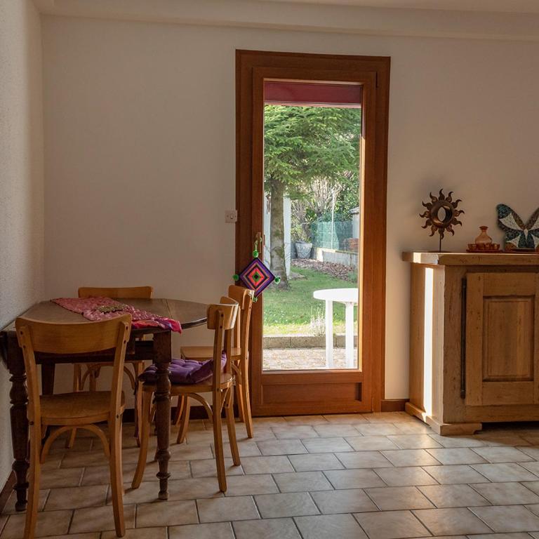 House with garden and parking 1 min from Grenoble - Maison de Ville 2 Chambres - 19
