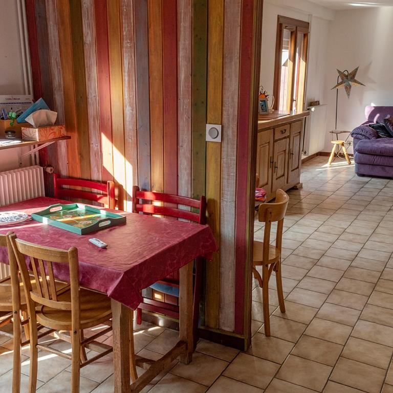 House with garden and parking 1 min from Grenoble - Maison de Ville 2 Chambres - 17
