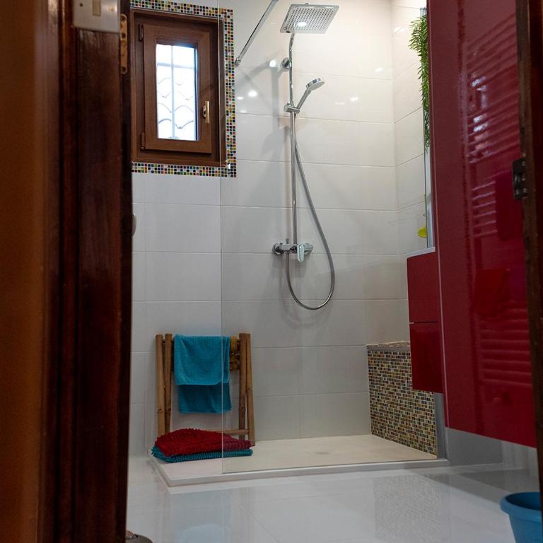 House with garden and parking 1 min from Grenoble - Maison de Ville 2 Chambres - 41