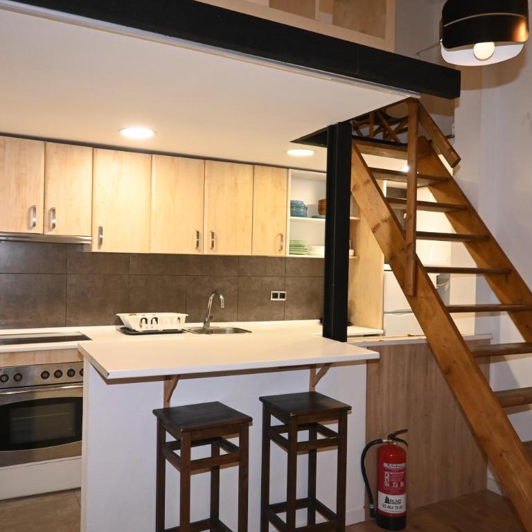 Homenfun Barcelona Vallcarca - Two-Bedroom Apartment - 16