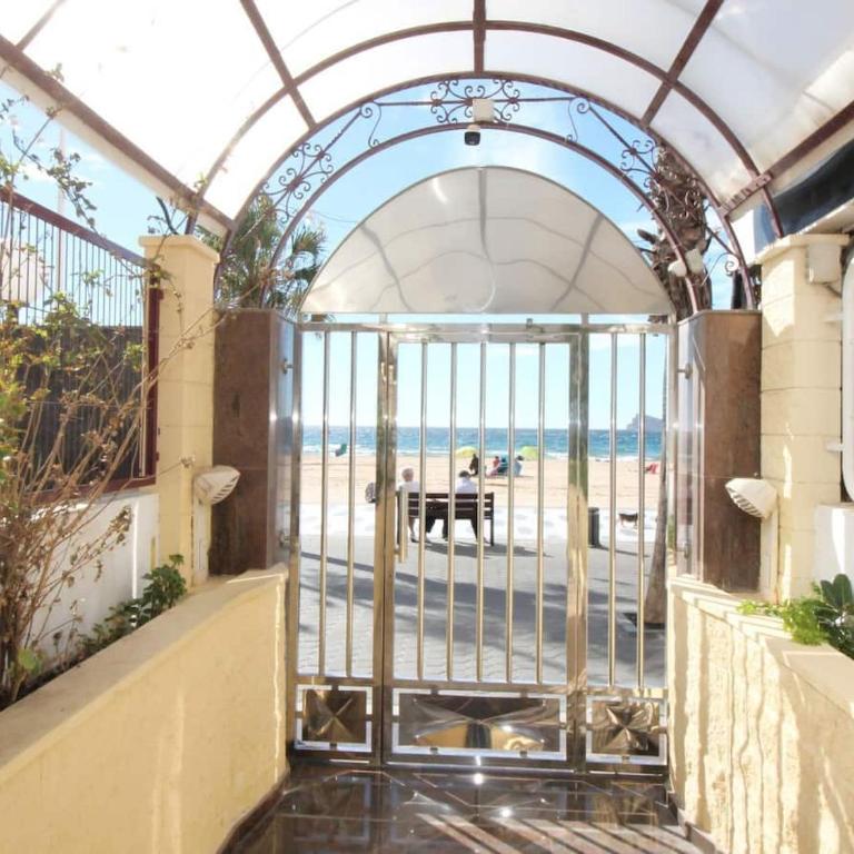 Beachfront apartment with garage - Apartamento de 1 dormitorio - 16