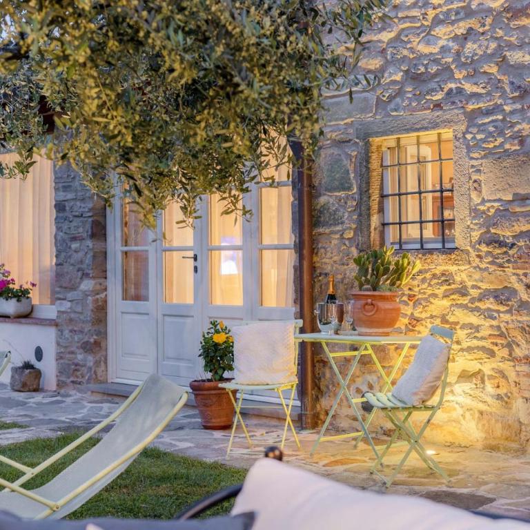 Dimora delle Camelie, a traditional stylish house - Villa - 2