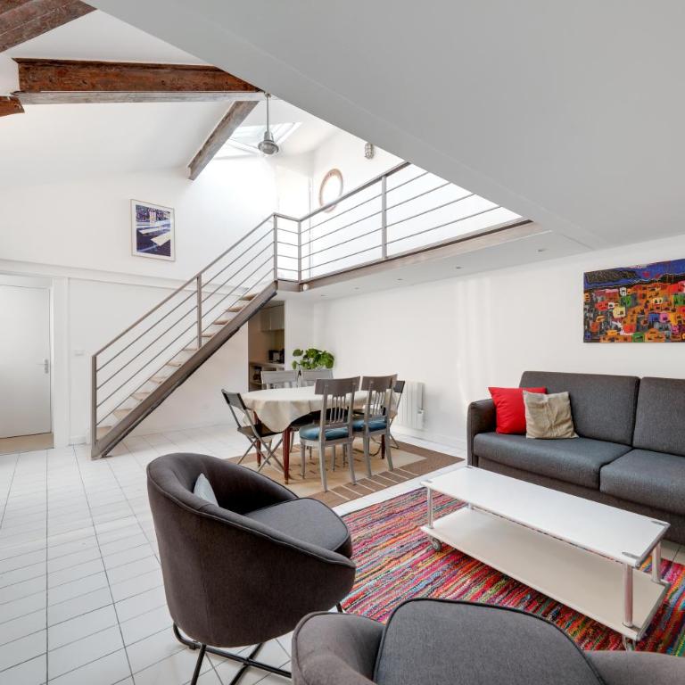 Large luxury Loft for 6 people by Weekome - Three-Bedroom Apartment - 3
