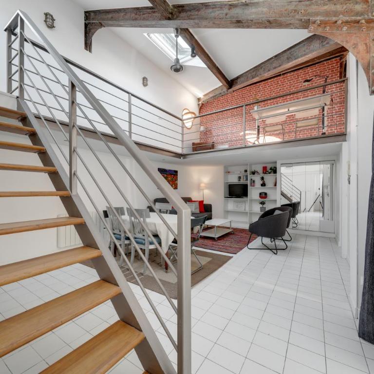 Large luxury Loft for 6 people by Weekome - Three-Bedroom Apartment - 5