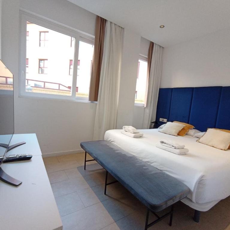 Blanq Marina Suites - One-Bedroom Standard Apartment - 13