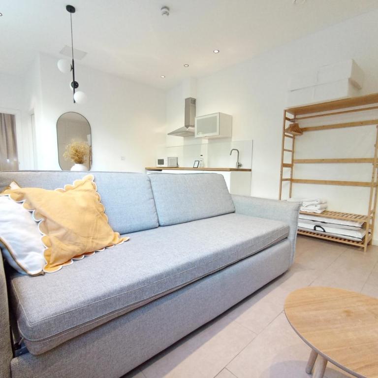 Blanq Marina Suites - One-Bedroom Standard Apartment - 15
