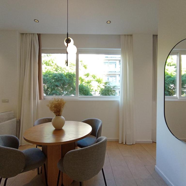Blanq Marina Suites - One-Bedroom Standard Apartment - 1