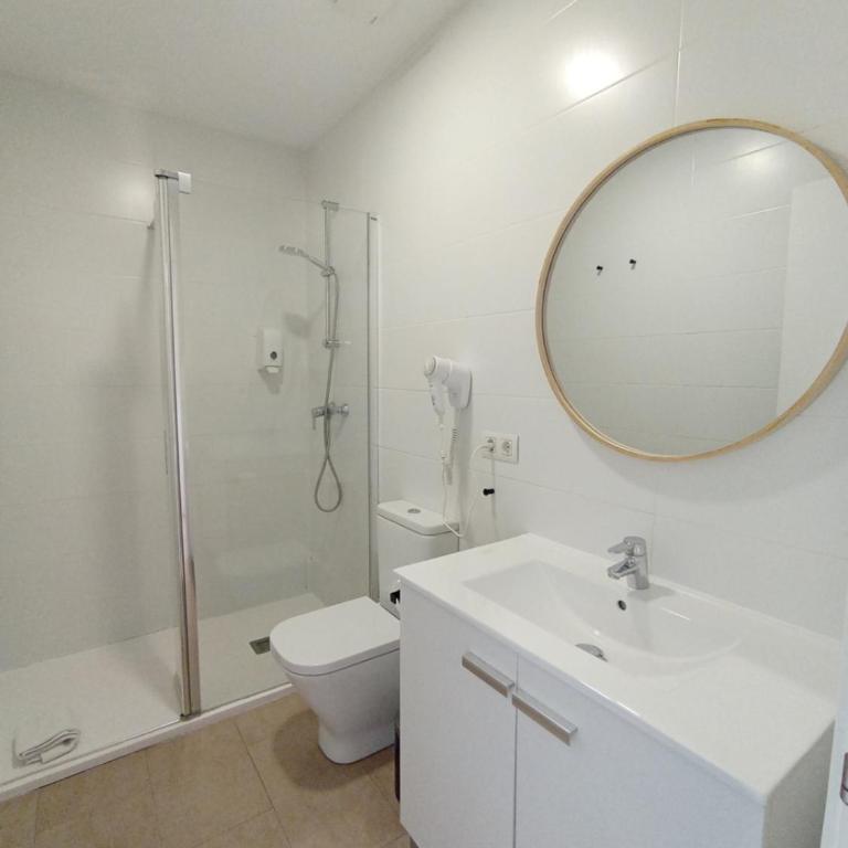 Blanq Marina Suites - One-Bedroom Standard Apartment - 6