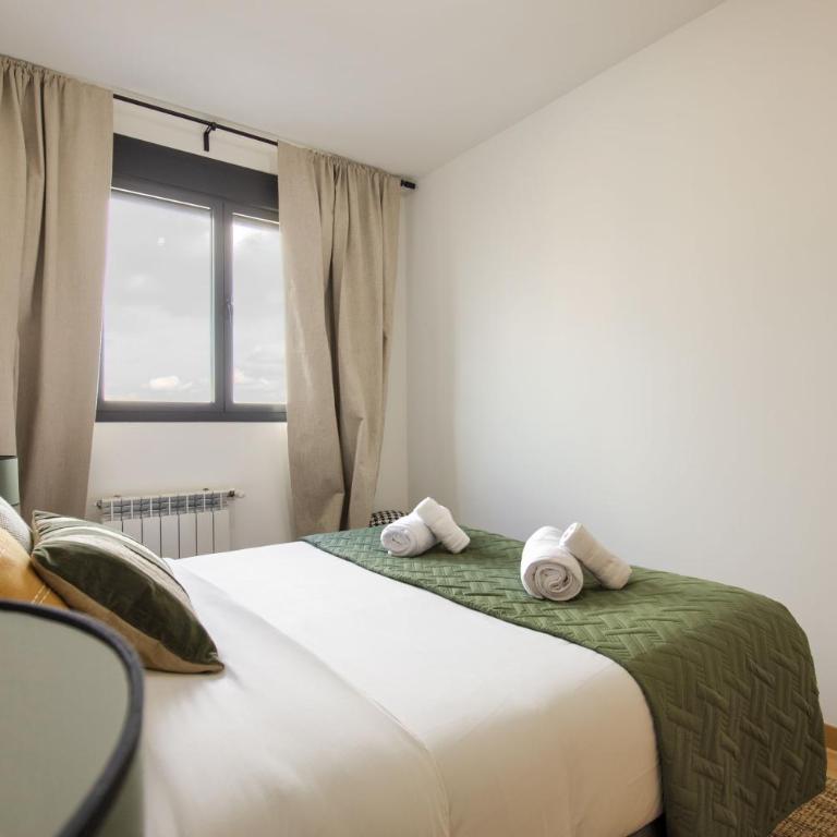 Espectacular 3 hab Valdebebas Aeropuerto 7 min - Three-Bedroom Apartment - 11