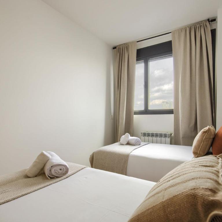 Espectacular 3 hab Valdebebas Aeropuerto 7 min - Three-Bedroom Apartment - 4