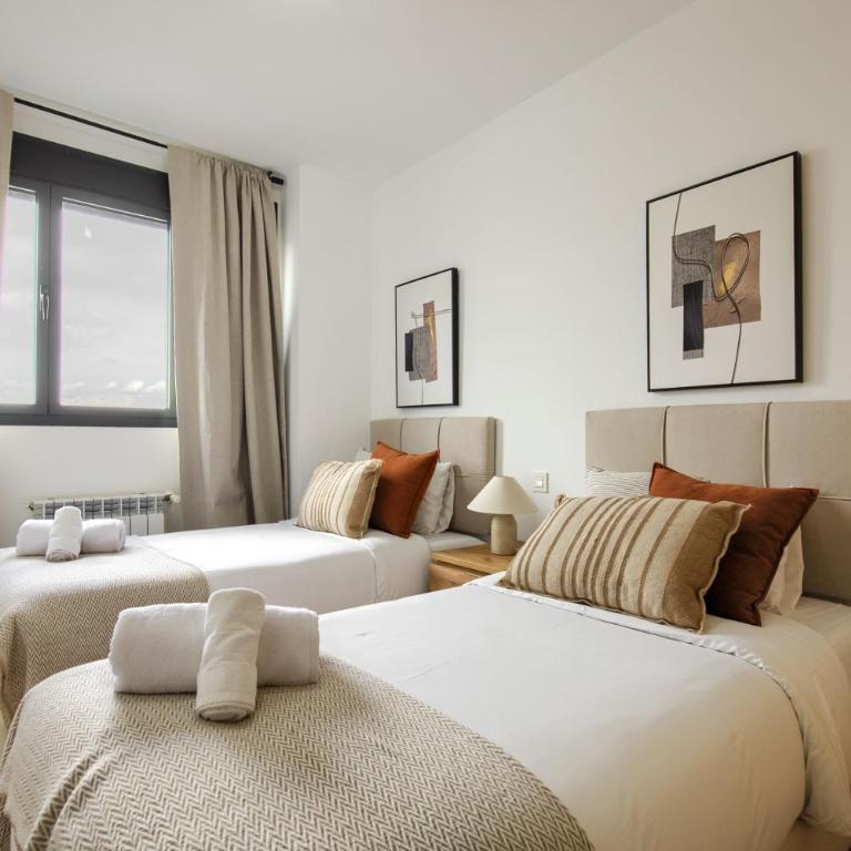 Espectacular 3 hab Valdebebas Aeropuerto 7 min - Three-Bedroom Apartment - 2