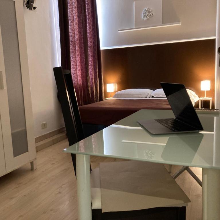 Hotel Indipendenza - Small Double Room - 9