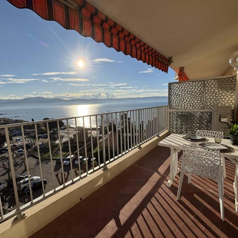 Studio vue mer le Neptune sanguinaires Ajaccio - Studio Apartment with Sea View - 3