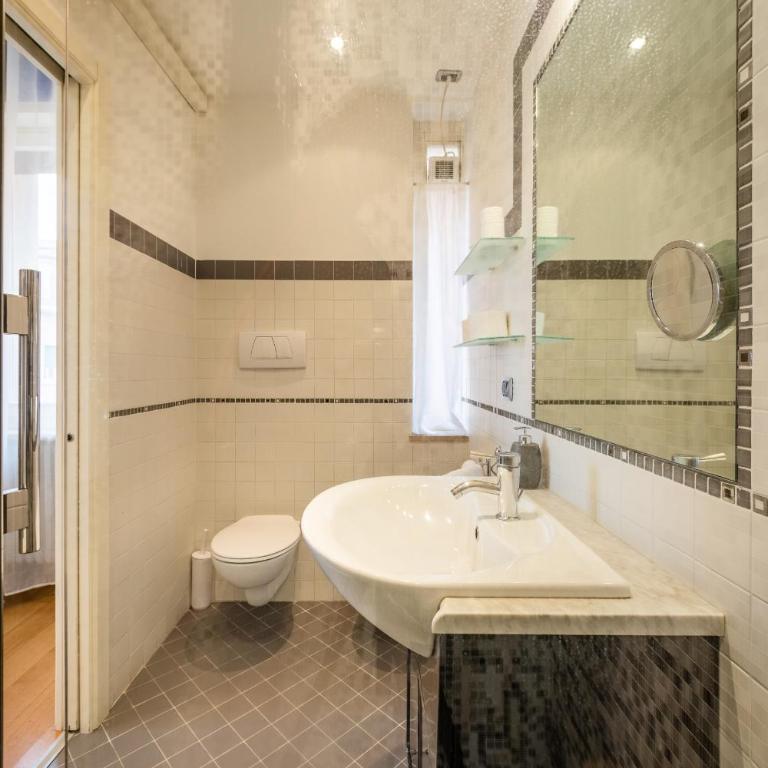 Casa Vivaldi Guest House - Camera Matrimoniale con Bagno Privato - 12