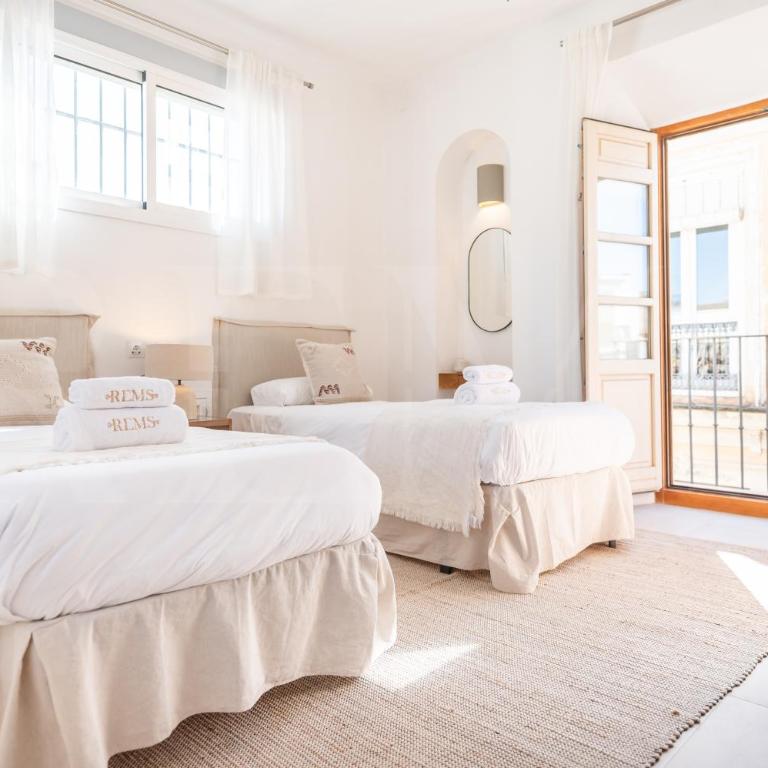 Spanish Architectural Gem Duplex - Center by REMS - Apartamento de 3 dormitorios - 13