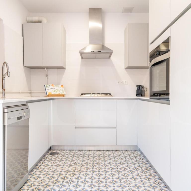 Spanish Architectural Gem Duplex - Center by REMS - Apartamento de 3 dormitorios - 17