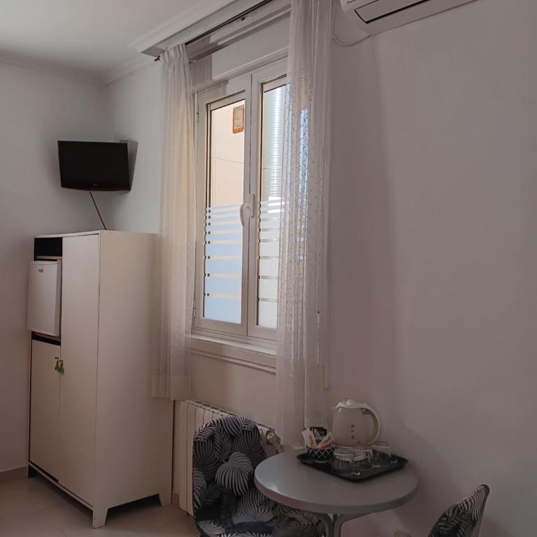 Hostal Casa Chueca - Double Room - 10