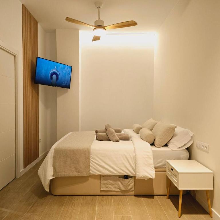 Cozy Retreat in Heart of Valencia Perfect for Couples n Families - Apartment - 5