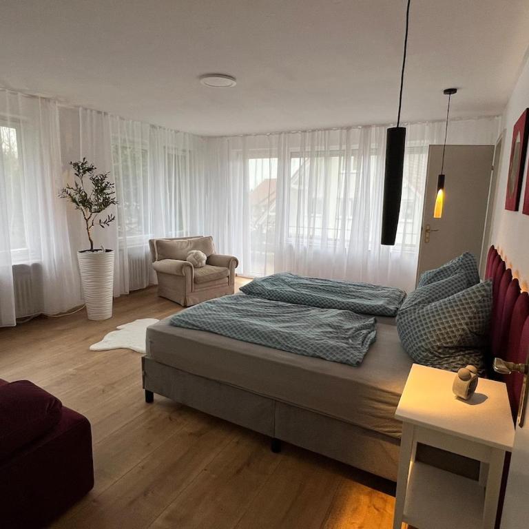 großes Haus im Landhausstil mitten in Wangen - Apartment mit 4 Schlafzimmern und einem Balkon - 17