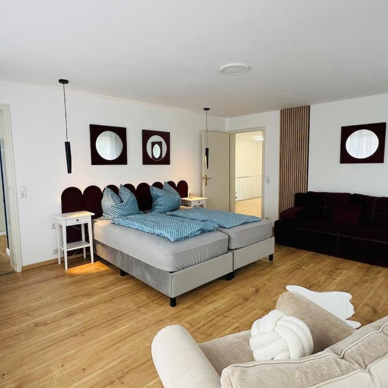 großes Haus im Landhausstil mitten in Wangen - Apartment mit 4 Schlafzimmern und einem Balkon - 18
