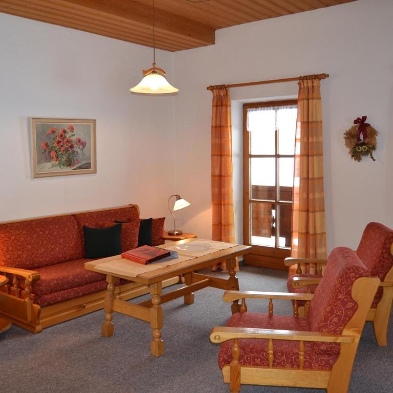 Ferienwohnungen Kressenlehen - Apartment mit Balkon - 1