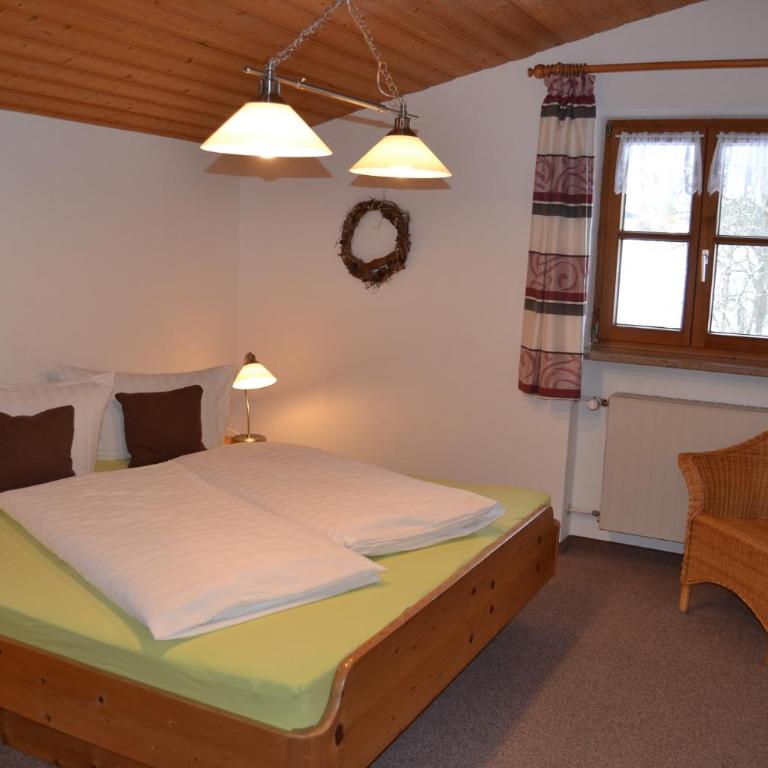 Ferienwohnungen Kressenlehen - Apartment mit Balkon - 4