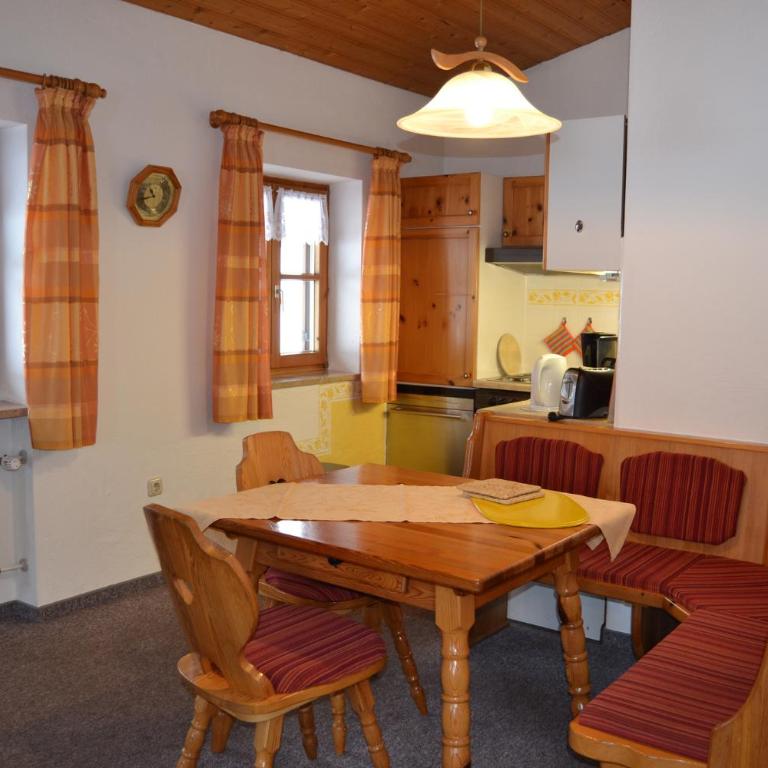 Ferienwohnungen Kressenlehen - Apartment mit Balkon - 3
