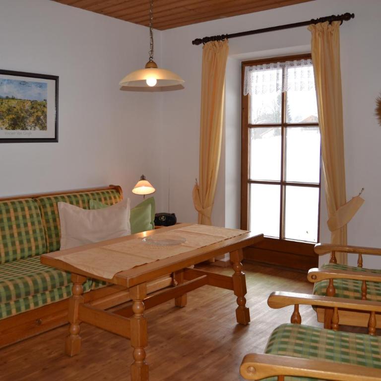 Ferienwohnungen Kressenlehen - Apartment mit Terrasse - 1